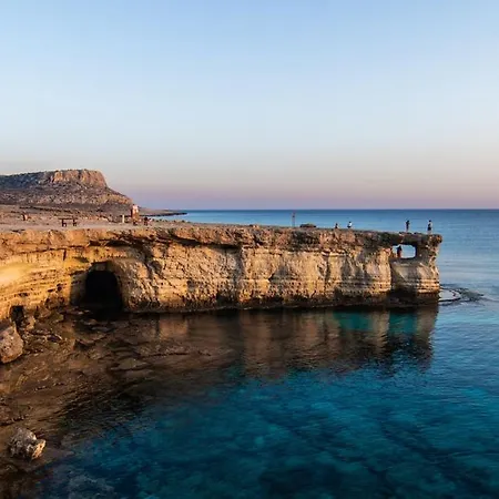 Villa Sunrise Beachfront - 1 *