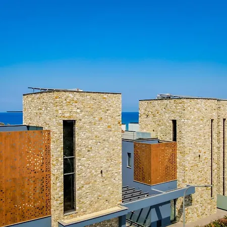 Sunrise Beachfront - 1 Paralimni