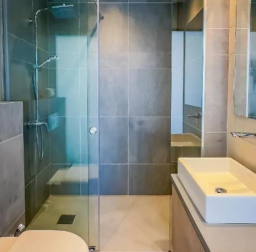 Sunrise Beachfront - 1 *